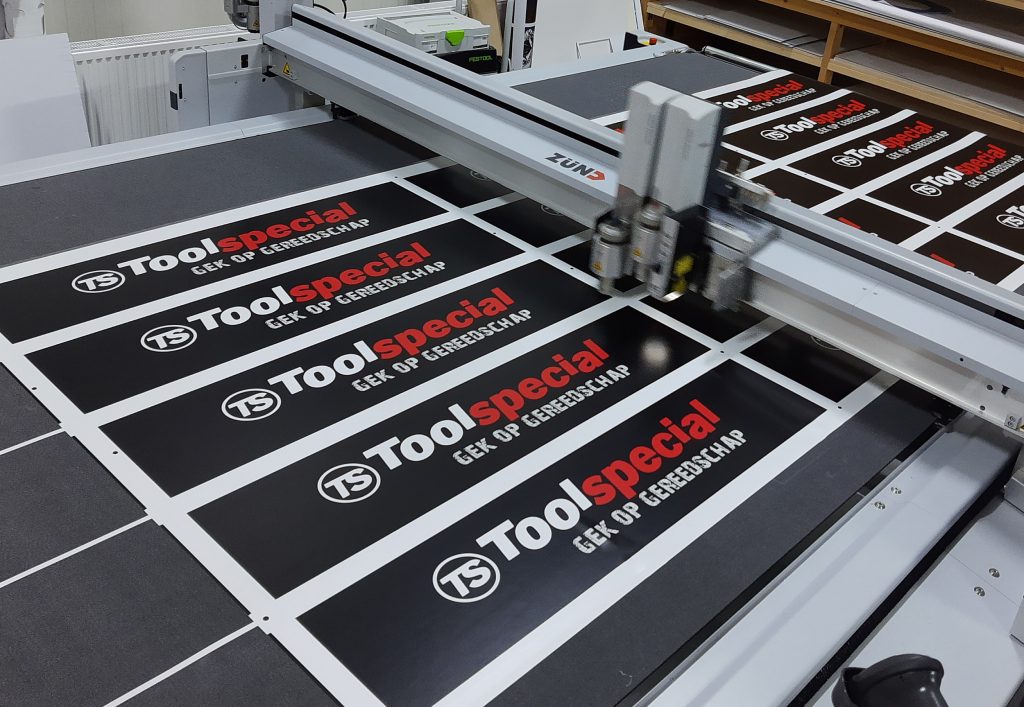 Toolspecial stickers met zijdeglans laminaat