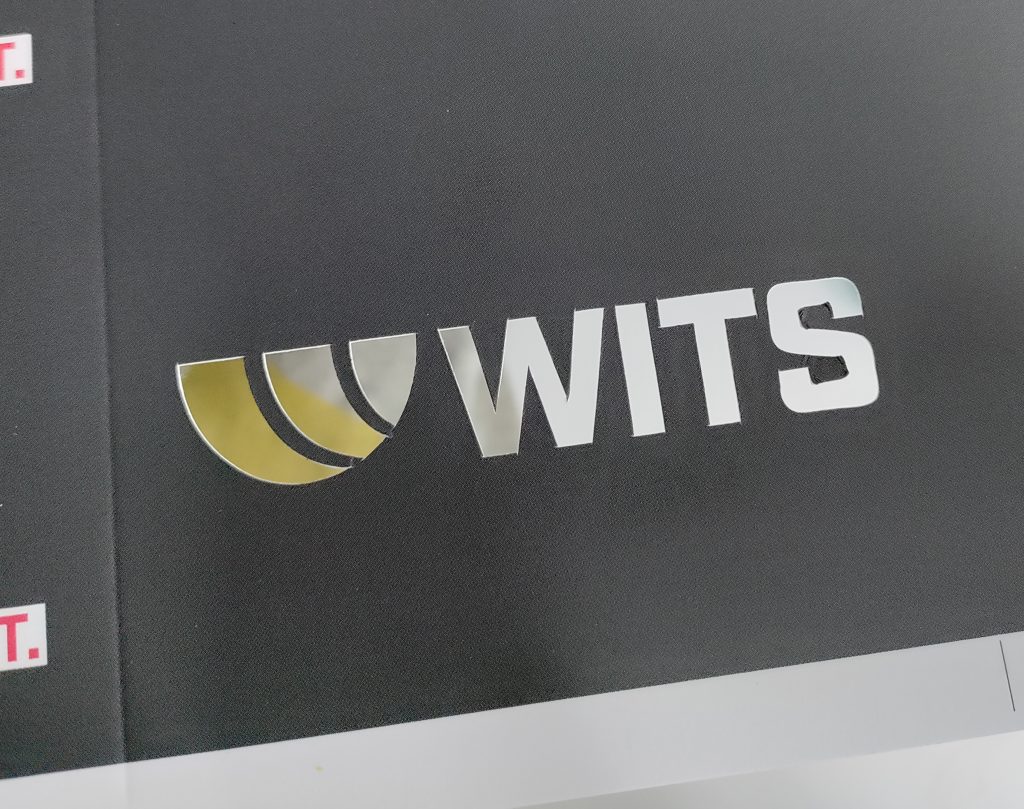 logo uitgesneden visitekaart