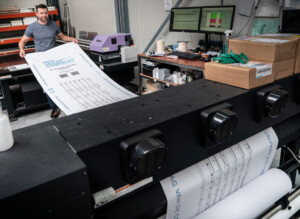 Martin van der Bij print langste partituur ooit bij Allprint