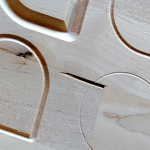 Hout v vorm diepte graveren