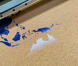 witte inkt bedrukken op kurk als deklaag
