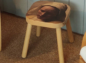 Houten krukje bedrukt