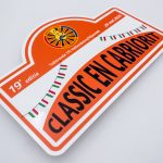 Wit plexiglas rallyebord, full colour bedrukt en contour gefreesd